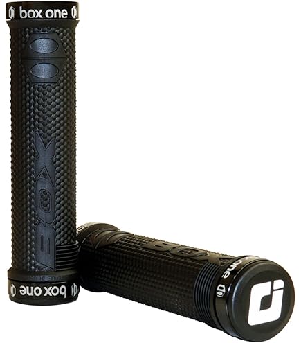 Amazon.com: Chromag Clutch Grips Black/Black, Pair : Sports & Outdoors